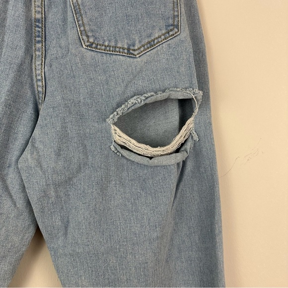 Princess Polly | Light Wash Slim Leg Jeans with Butt Cut Size 2 - Picture 6 of 6